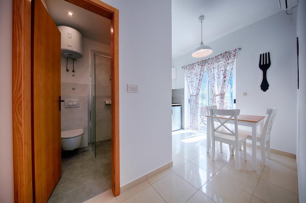 Apartments Zambarlin Komiža Εξωτερικό φωτογραφία