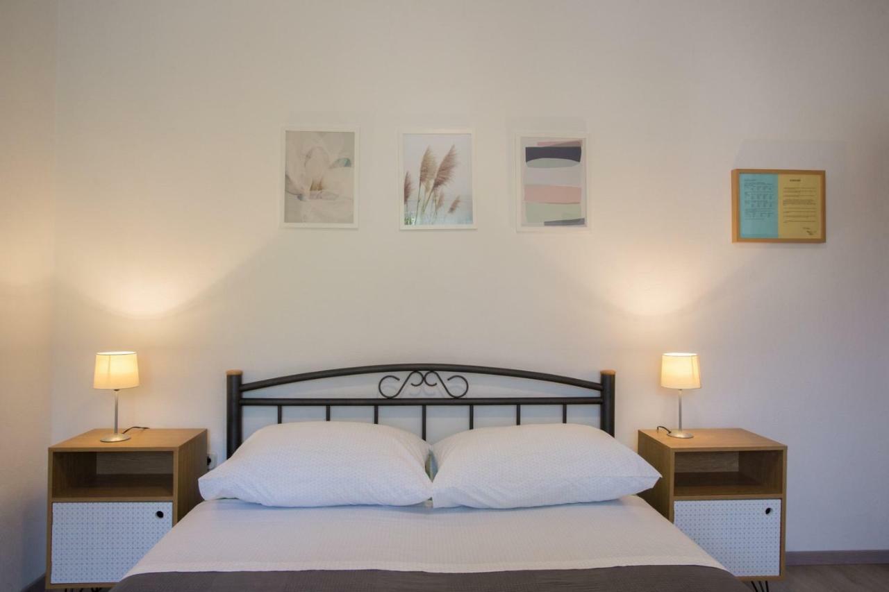 Apartments Zambarlin Komiža Εξωτερικό φωτογραφία